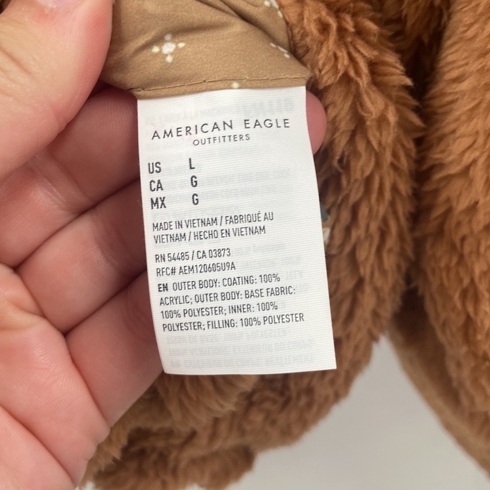Sold❌❌❌American Eagle Pink and brown floral fuzzy reversible jacket - Picture 5 of 7
